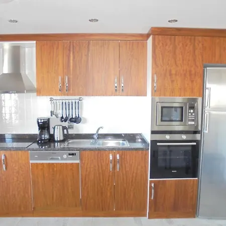 Apartment Xperia Park With Large Balcony And Seaview & Free Airport Shuttle Service *